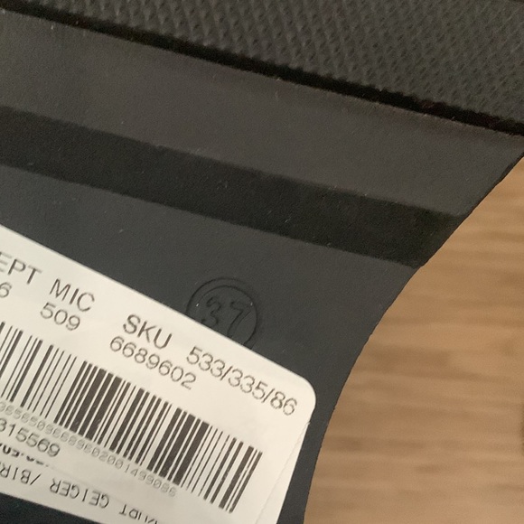 NWT Kurt Geiger London Fringe Loafer - Picture 6 of 6